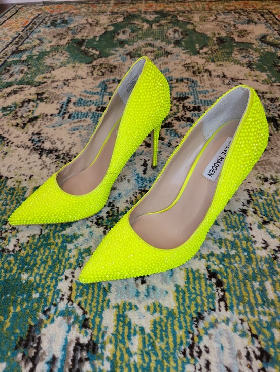Steve Madden Shoes - Steve Madden Daisie Rhinestone Stiletto Pumps In Citron Yellow, Size Womens 8.5